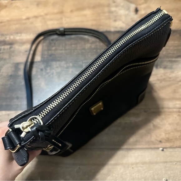 Dooney & Bourke Pebble Grain Crossbody - Picture 6 of 9